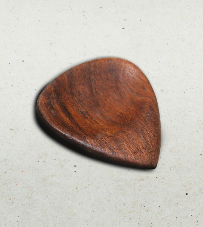 Chocolate Rosewood – Heart Shape – Right Hand